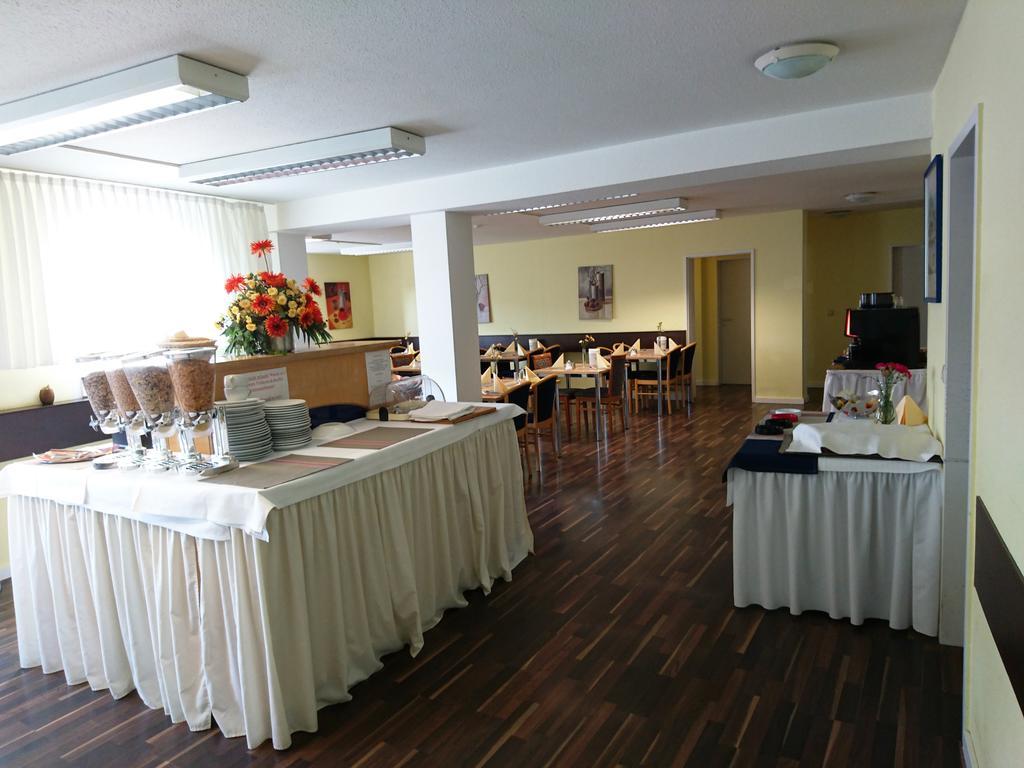 Central Hotel Winnenden Εξωτερικό φωτογραφία