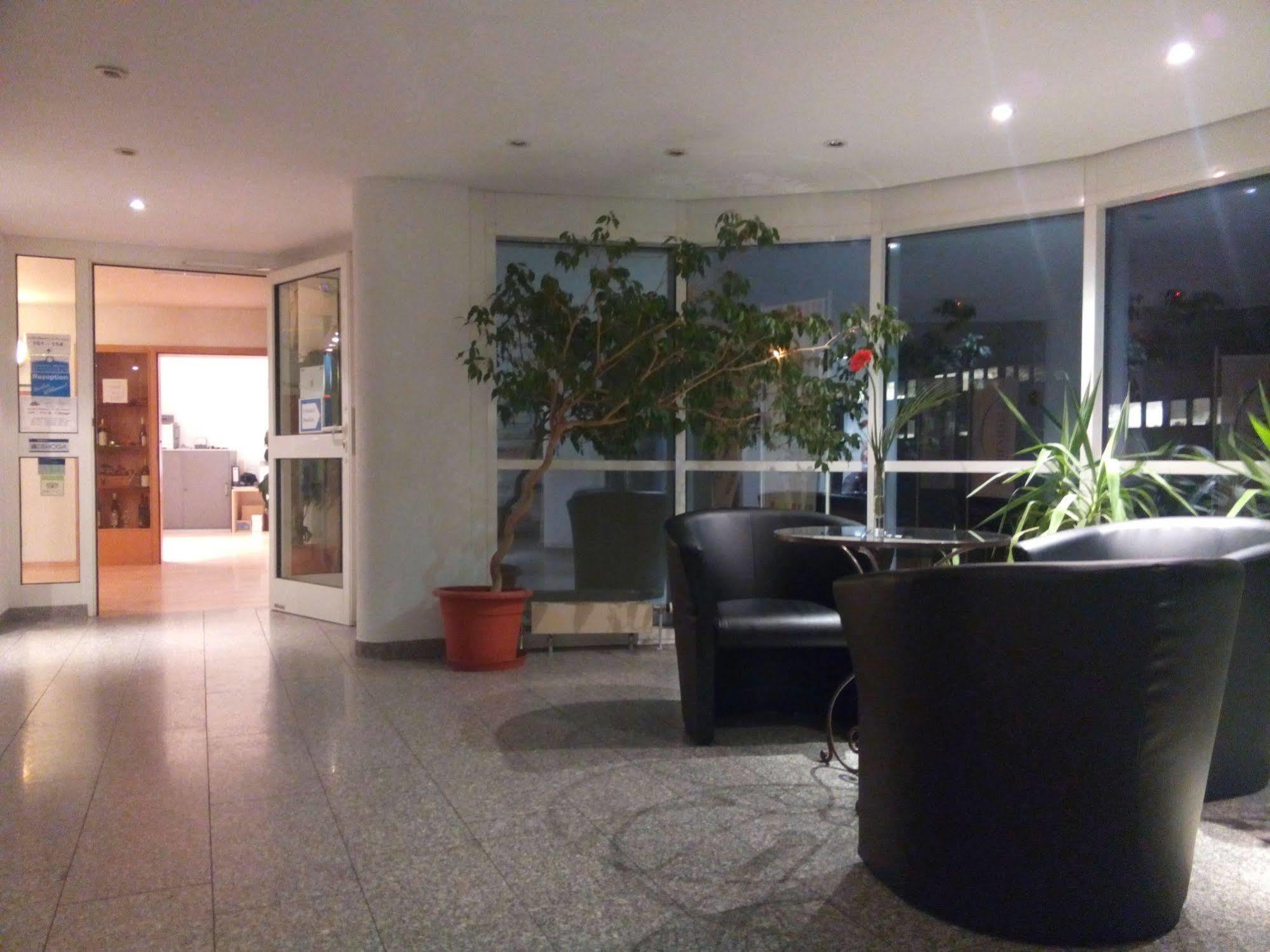 Central Hotel Winnenden Εξωτερικό φωτογραφία