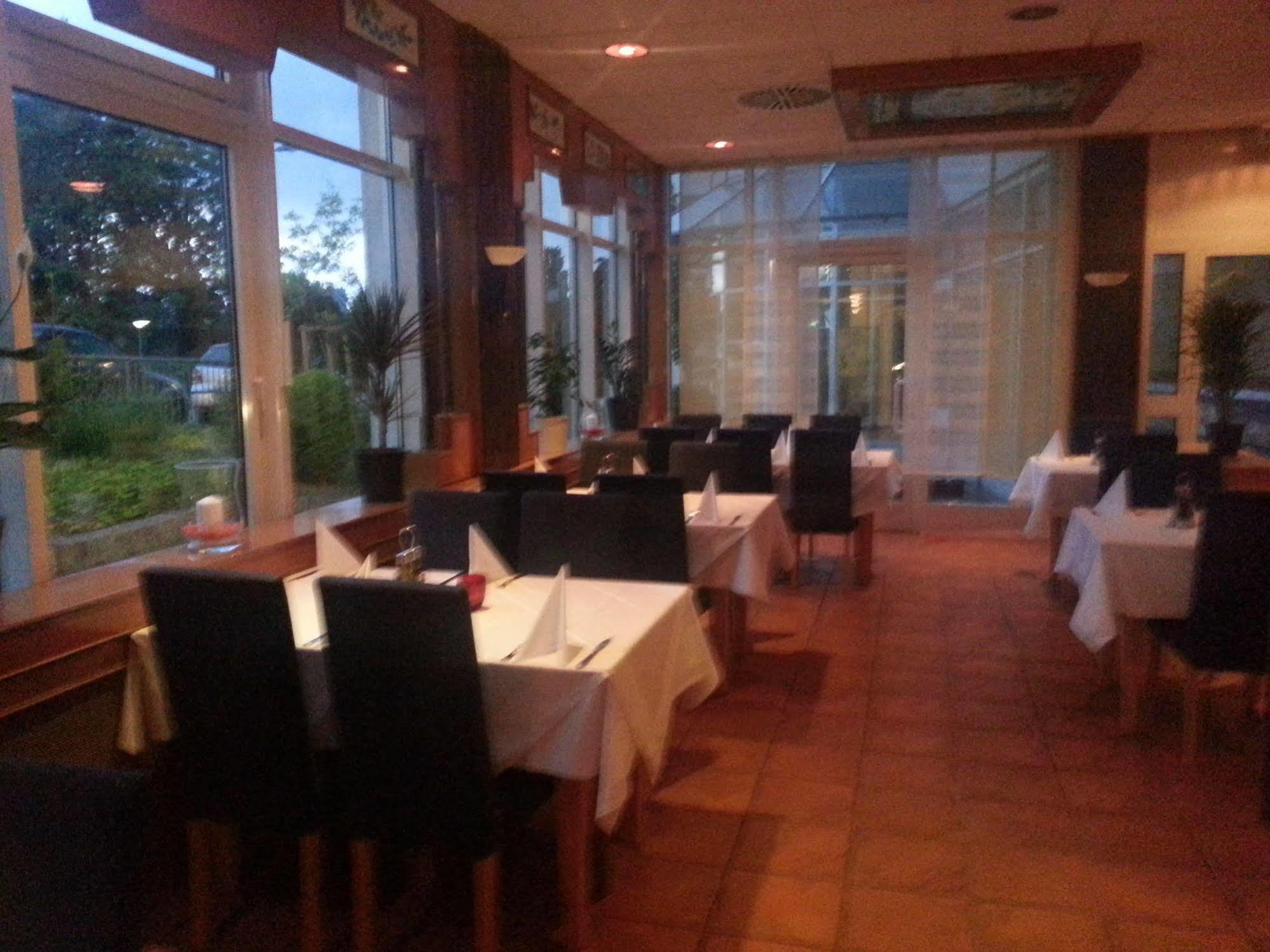 Central Hotel Winnenden Εξωτερικό φωτογραφία