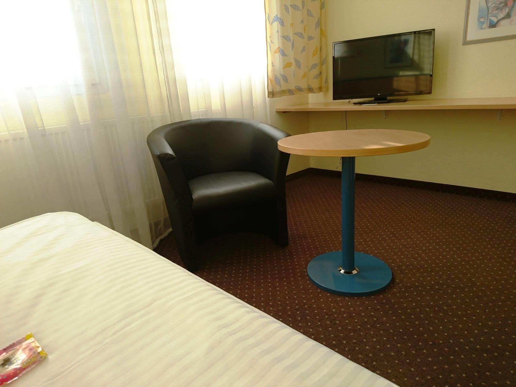Central Hotel Winnenden Εξωτερικό φωτογραφία