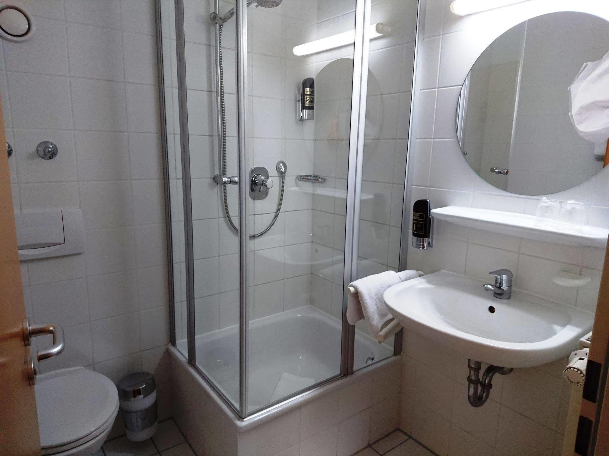 Central Hotel Winnenden Εξωτερικό φωτογραφία